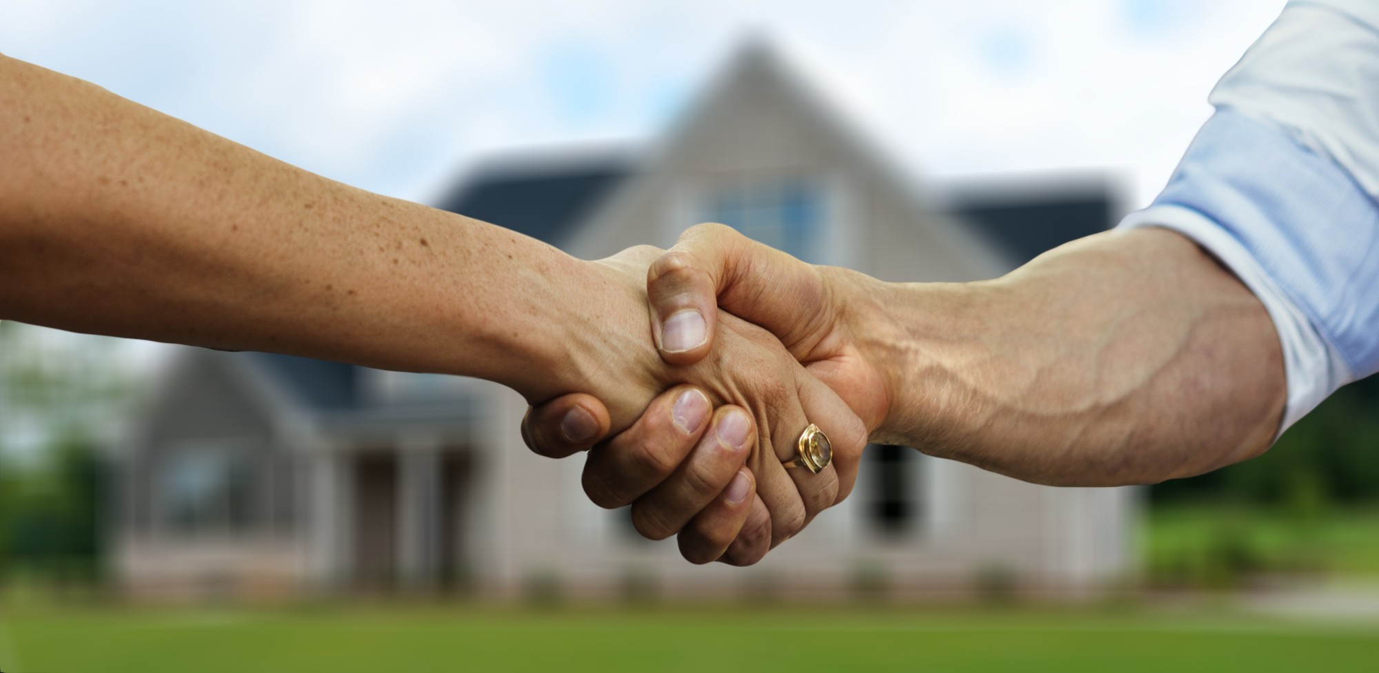 benefits of hiring a real estate agent
